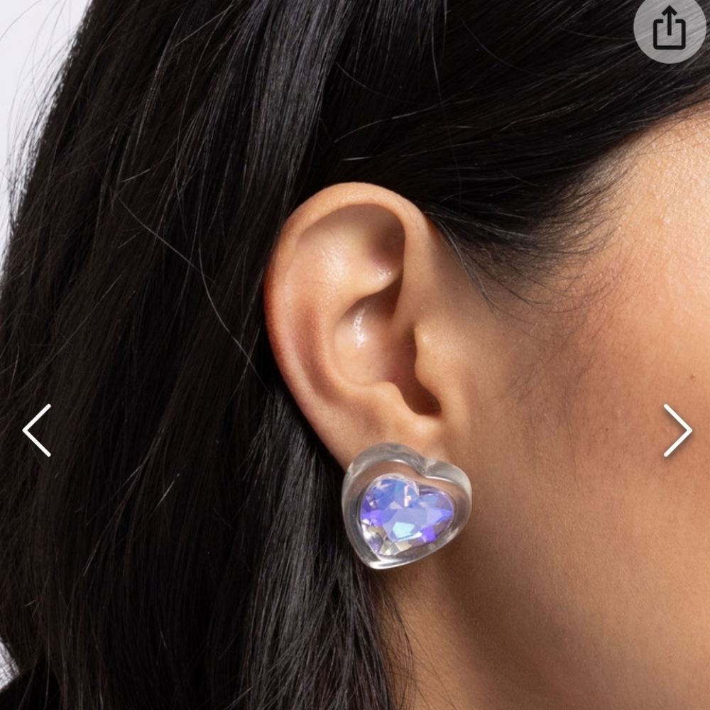 Heart Pounding Haute Purple Earrings - Picture 2 of 3